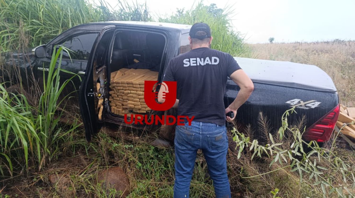 PJC: Hallan camioneta abandonada con casi una tonelada y media de marihuana