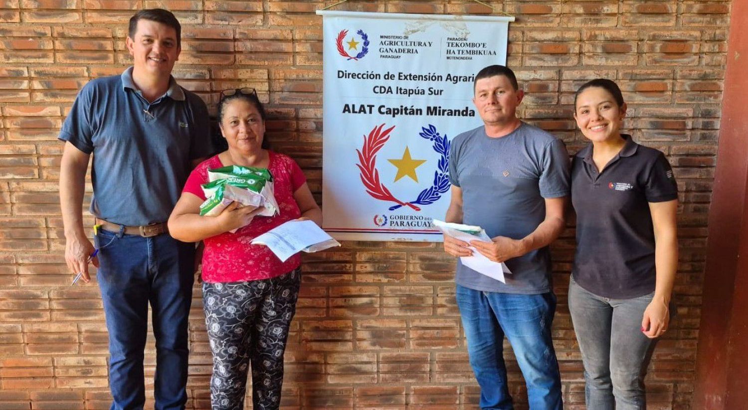 Entrega de insumos para producir tomates en Itapúa Sur apunta a mejorar calidad de vida en la región