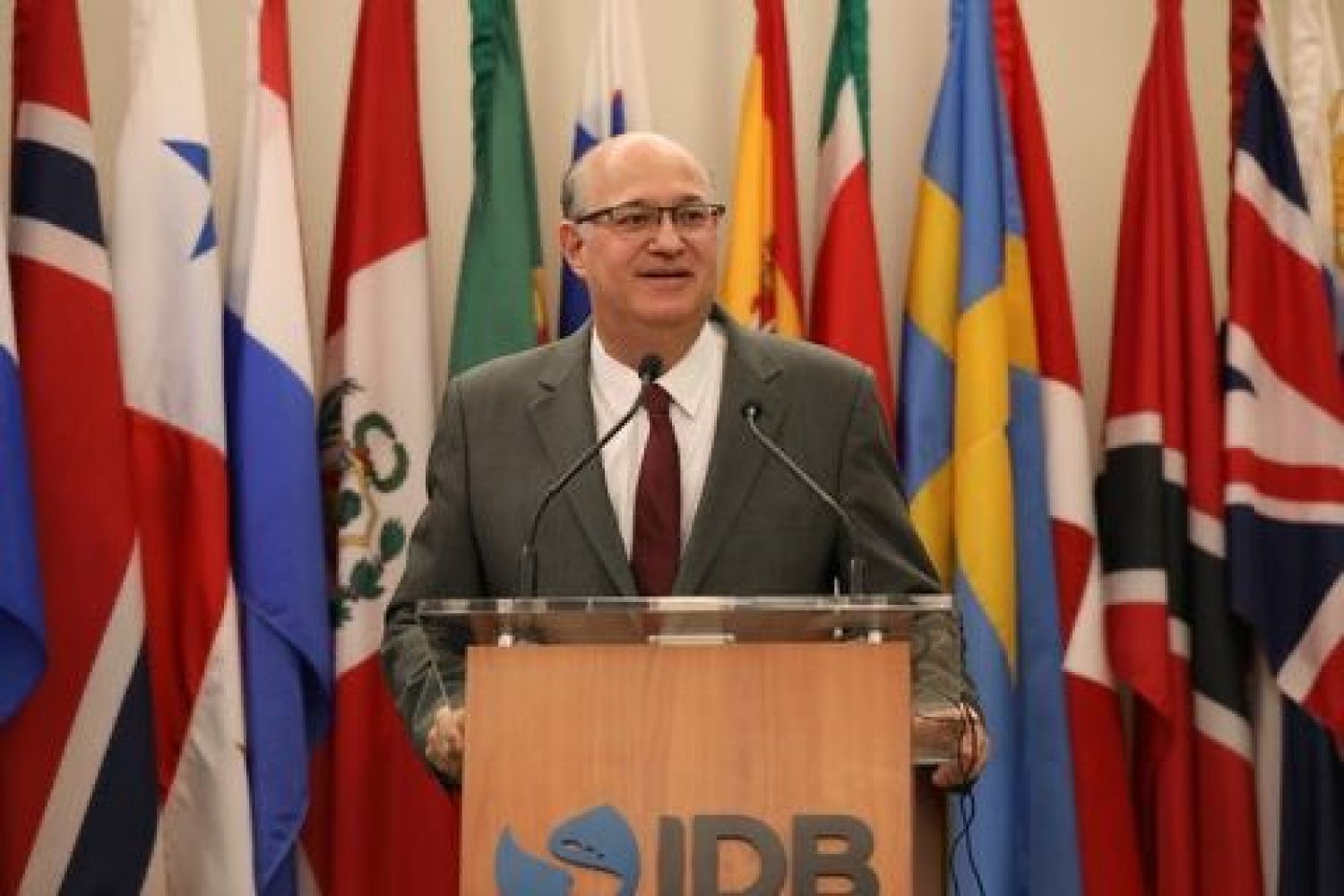 Presidente del BID destaca salto de crecimiento del Paraguay
