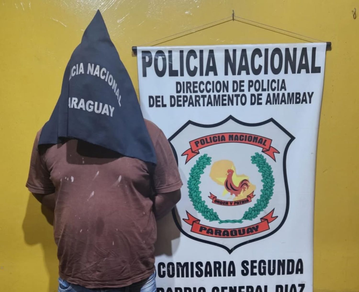 Guardia de seguridad ebrio es detenido tras agredir a su hijastra de 15 años en PJC