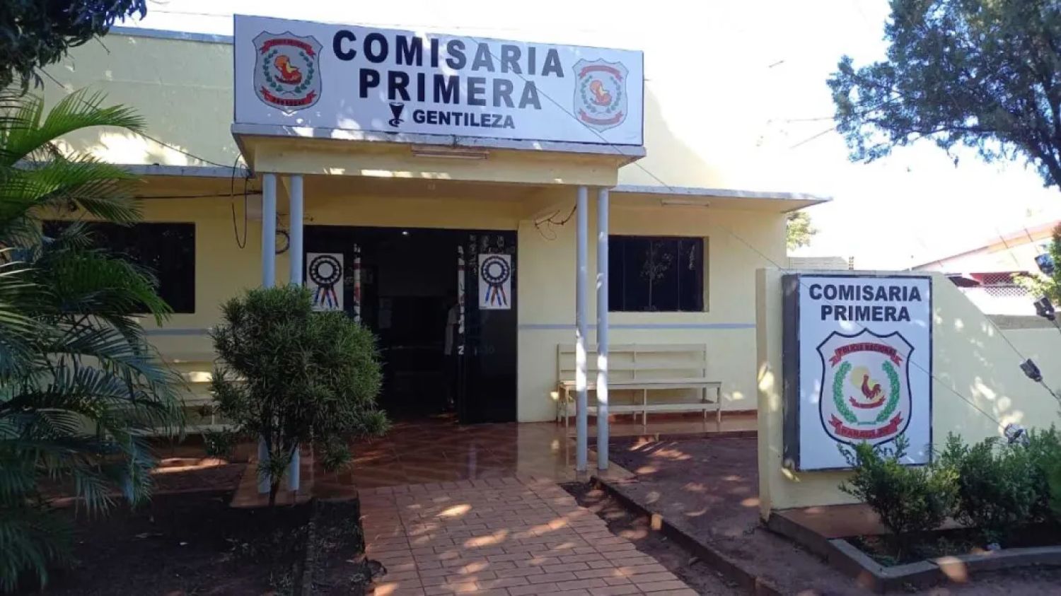 Mujer y niño a bordo de una motocicleta resultan heridos en un choque en Pedro Juan Caballero